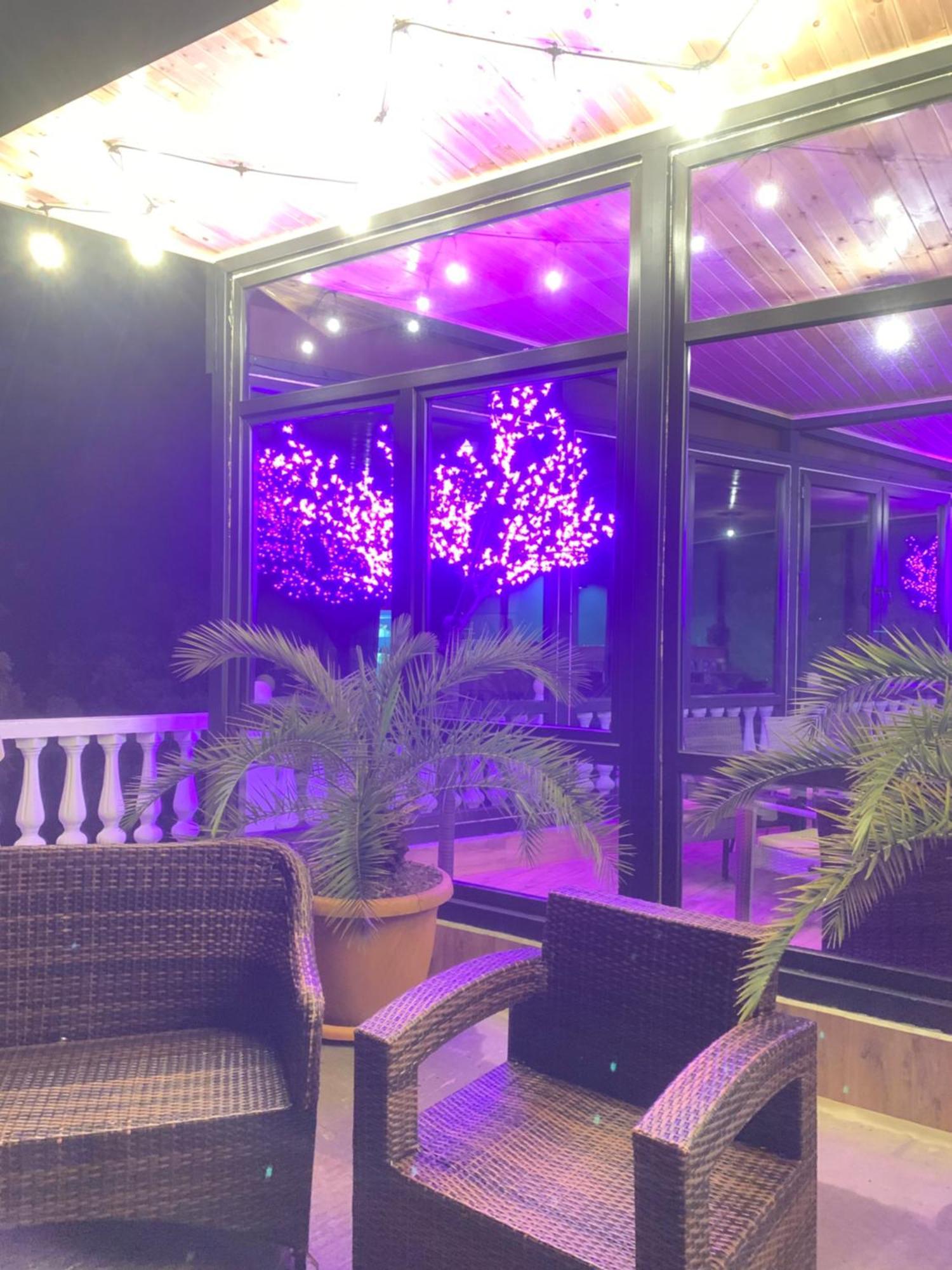 White House Chakvi Hotel Exterior photo